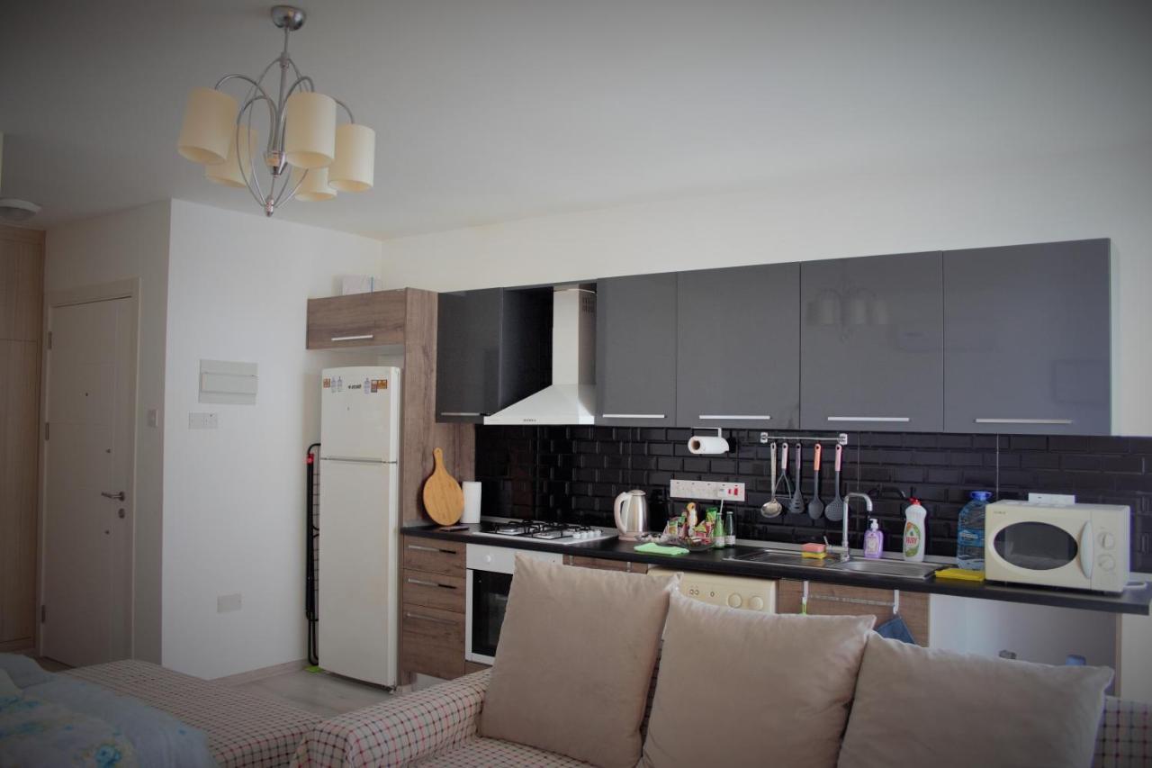 Uptown Holiday App & Pool Daily Rental Contactless Check In & Check Out Famagusta  Exterior foto