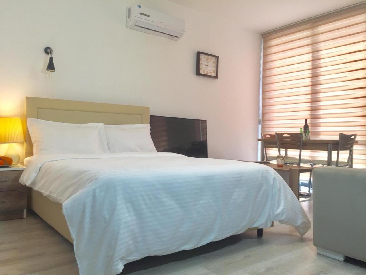 Uptown Holiday App & Pool Daily Rental Contactless Check In & Check Out Famagusta  Zimmer foto