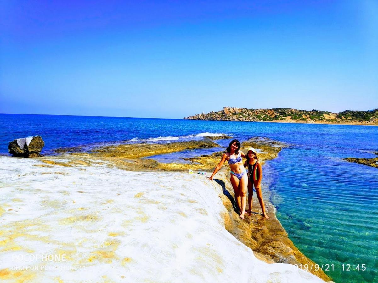 Uptown Holiday App & Pool Daily Rental Contactless Check In & Check Out Famagusta  Exterior foto