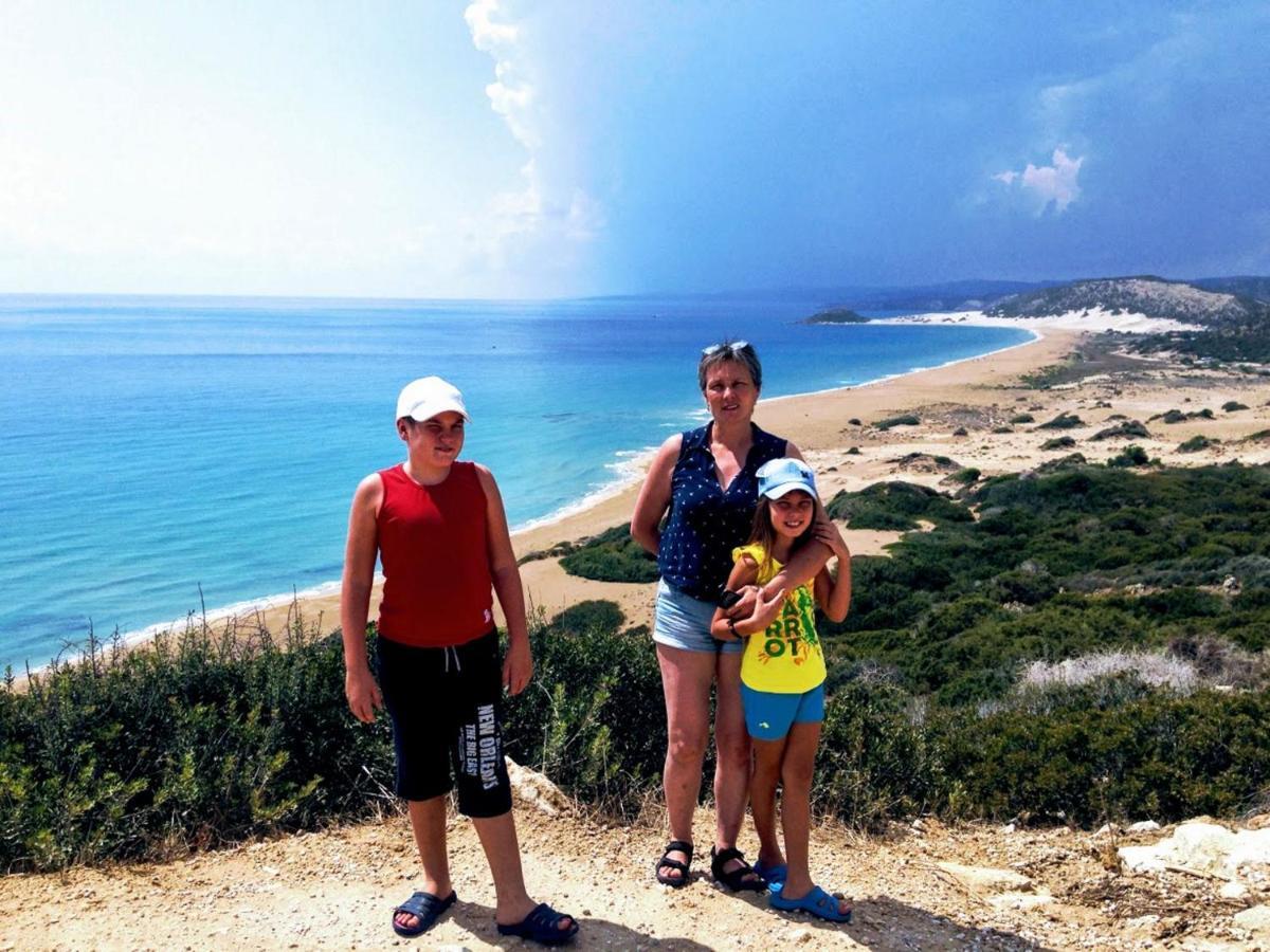 Uptown Holiday App & Pool Daily Rental Contactless Check In & Check Out Famagusta  Exterior foto