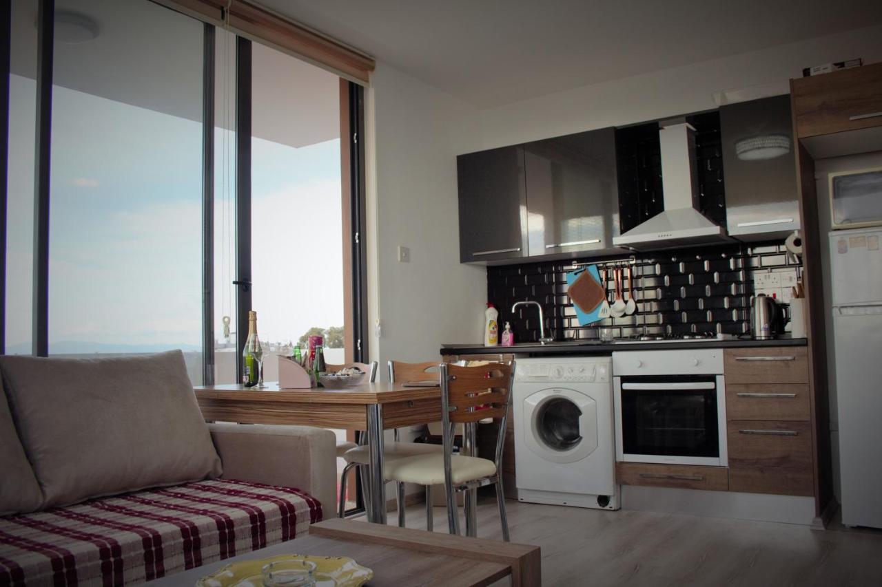 Uptown Holiday App & Pool Daily Rental Contactless Check In & Check Out Famagusta  Exterior foto