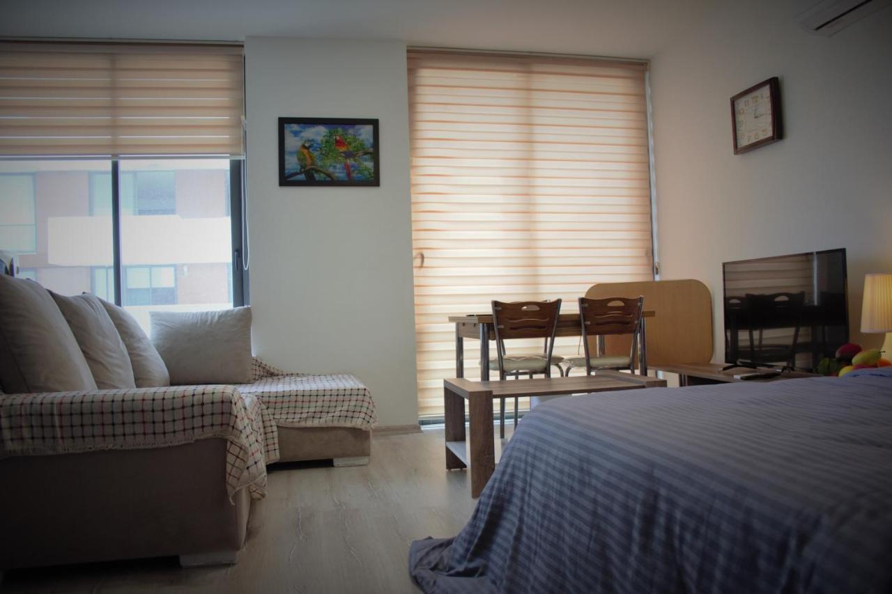 Uptown Holiday App & Pool Daily Rental Contactless Check In & Check Out Famagusta  Exterior foto