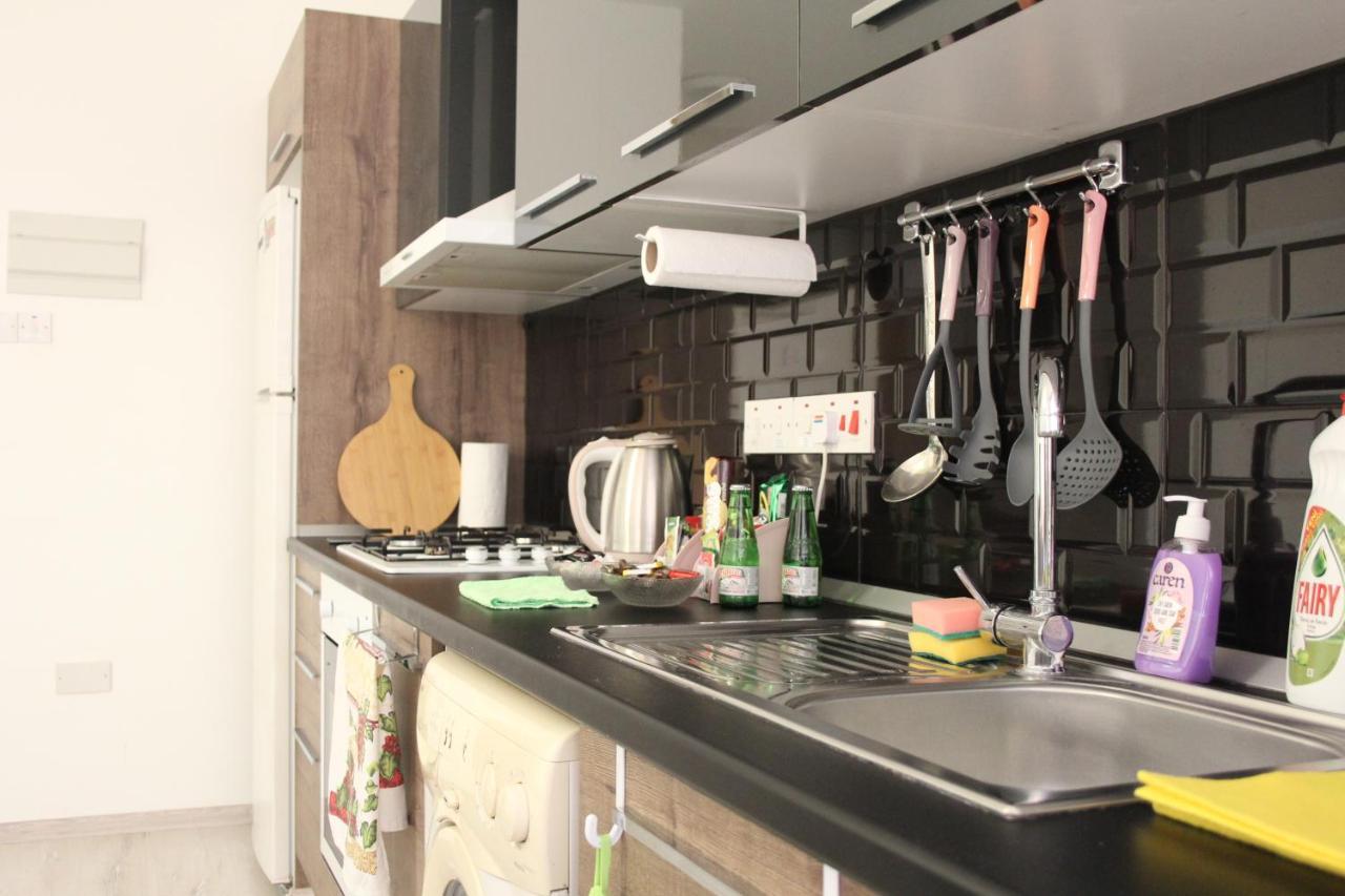 Uptown Holiday App & Pool Daily Rental Contactless Check In & Check Out Famagusta  Exterior foto